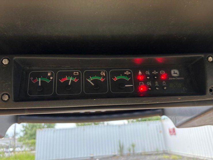 john-deere-250-image-17