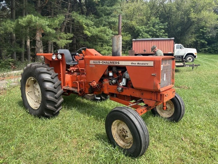 allis-chalmers-170-tractor-image-4