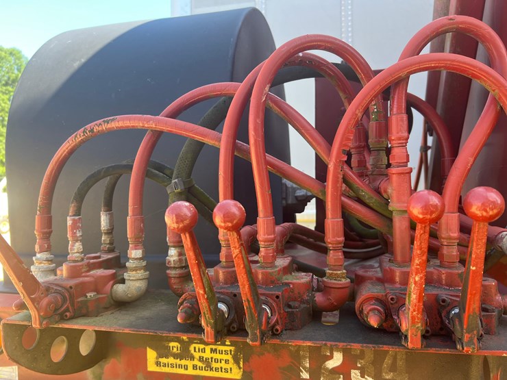 hays-lti-side-dump-bulk-hauler-image-50