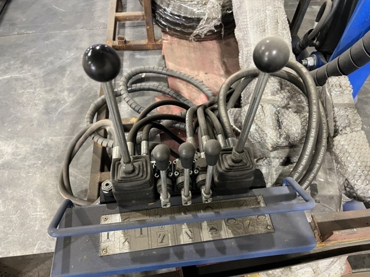 2024-wemax-rt06-self-loading-6-ton-log-trailer-kit-image-23