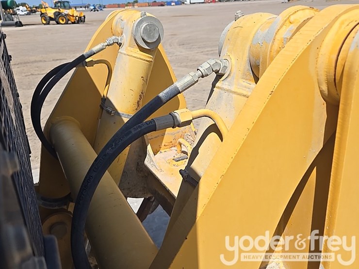 2012-deere-670gp-image-36
