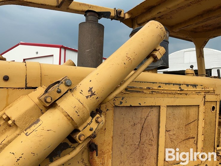 caterpillar-d6c-image-19