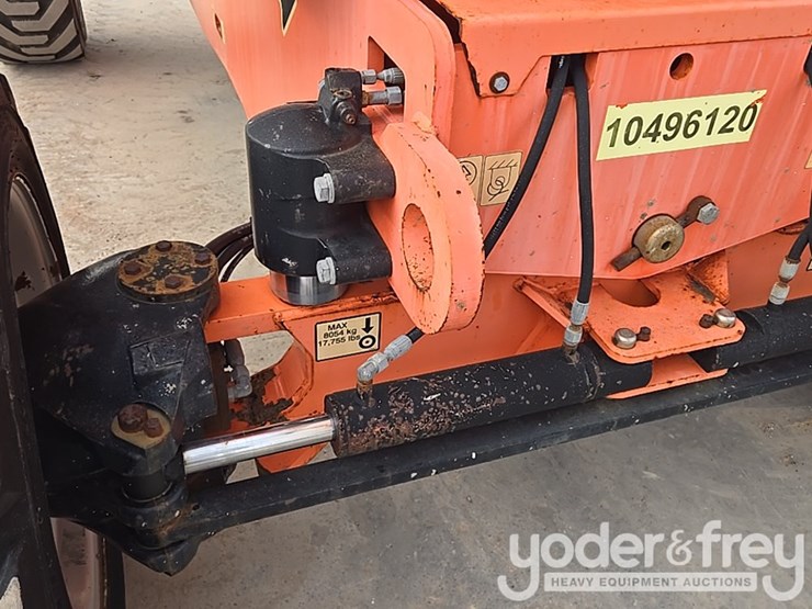 2016-jlg-800aj-image-23