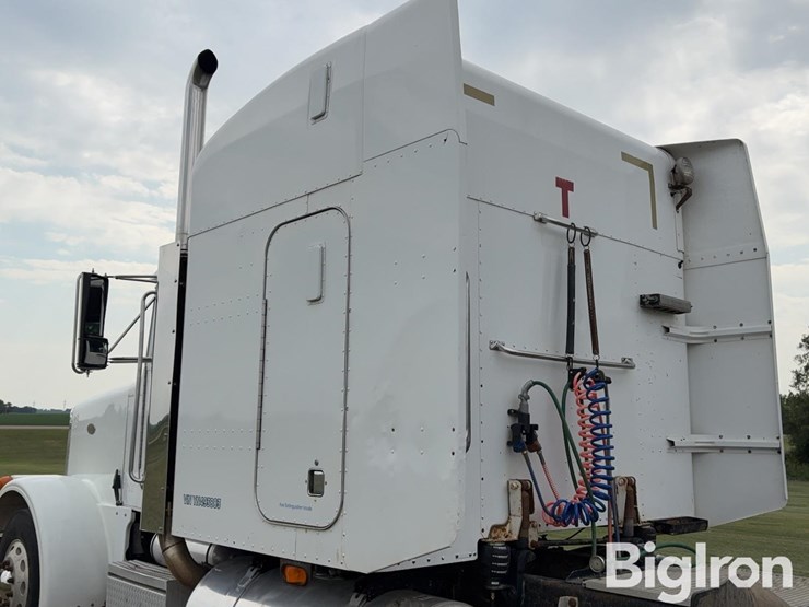 2000-peterbilt-378-image-19