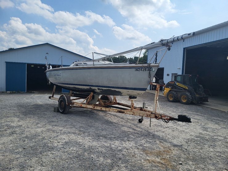 capri-sailboat-w/-single-axle-bumper-trailer-and-johnson-sailmaster-motor-image-7