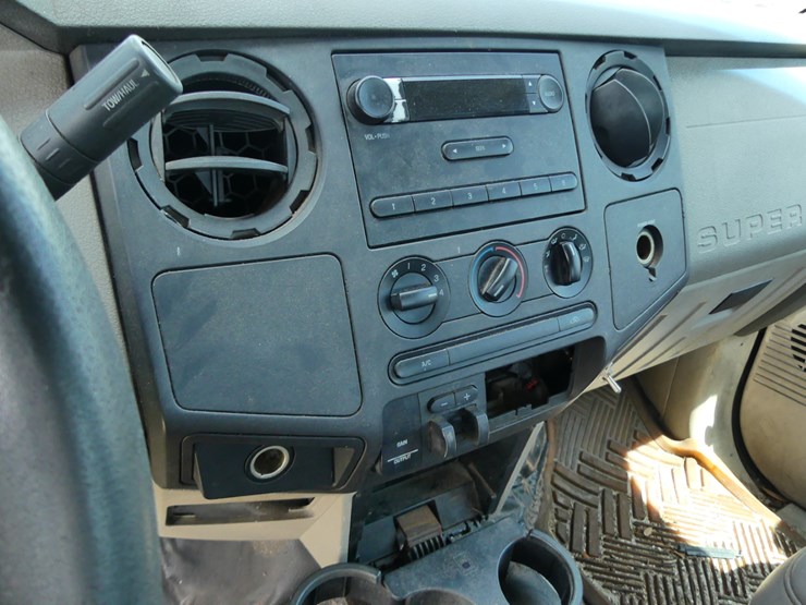 2008-ford-f250-xl-image-15