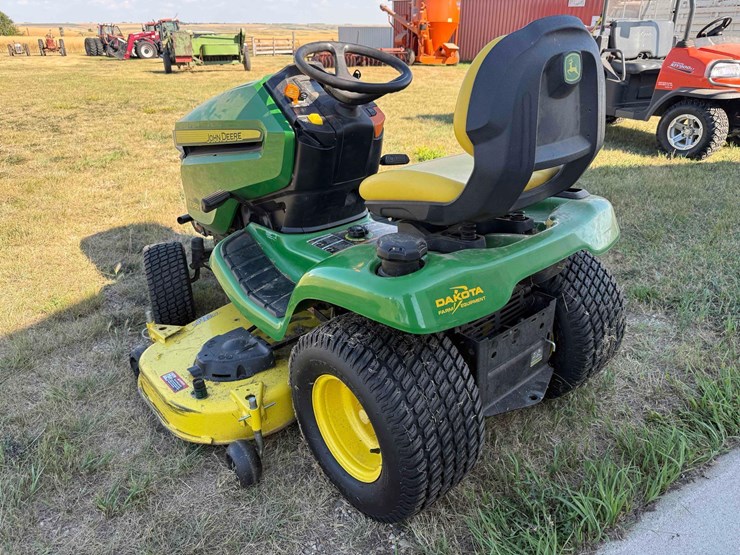 john-deere-x380-image-3