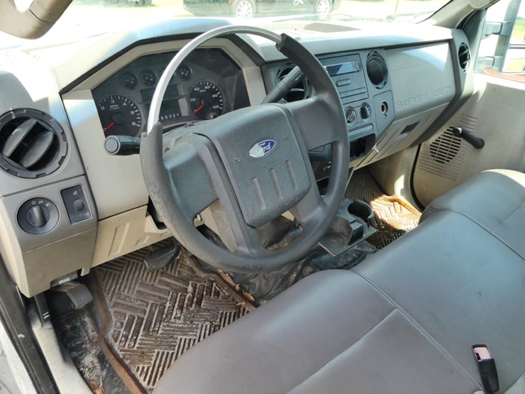 2008-ford-f250-xl-image-14