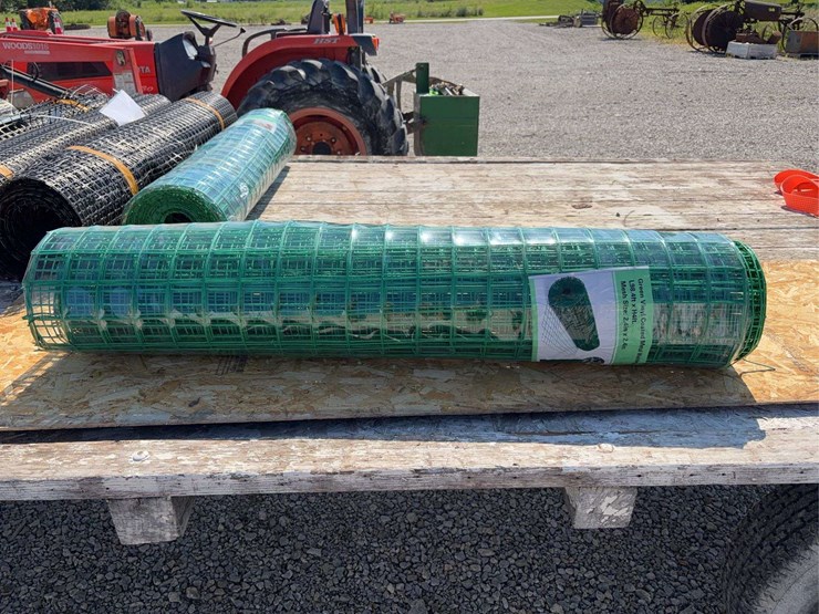 green-vinyl-coated-metal-welded-wire-fence-roll-98.4ft-x-4ft-image-5