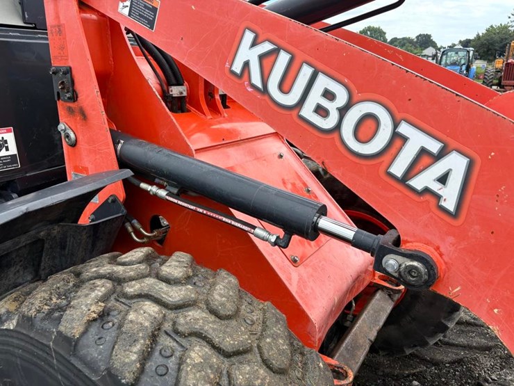 kubota-r530-image-8