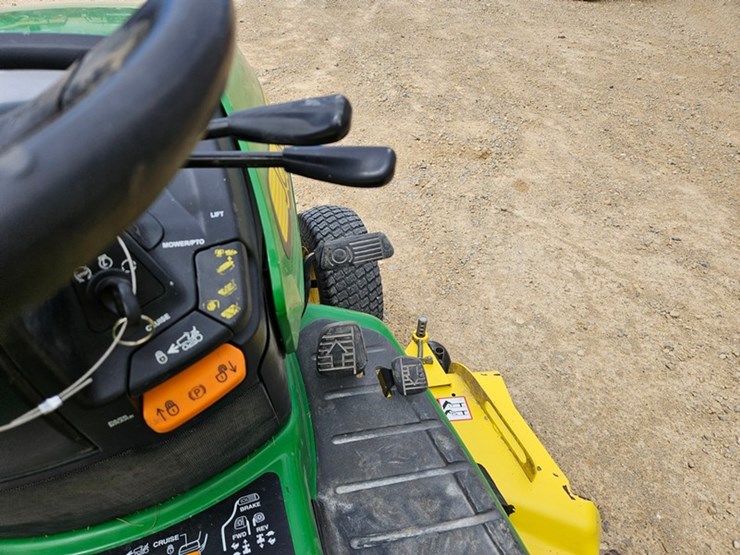 john-deere-x724-image-23
