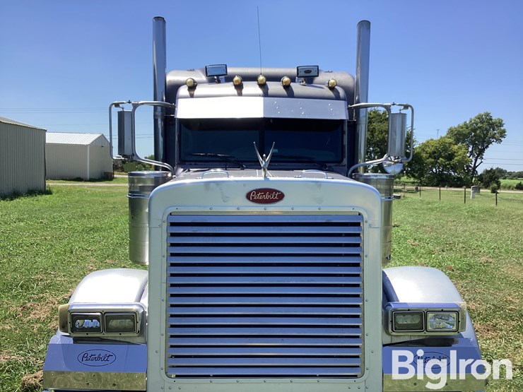2006-peterbilt-379-image-10