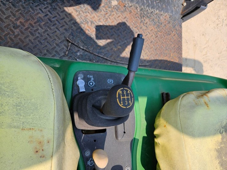 #206-•-john-deere-progator-turf-truck-image-20