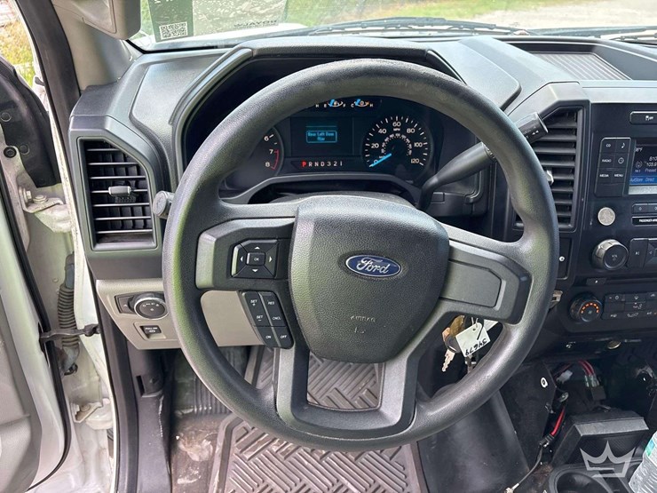 2015-ford-f150-image-16