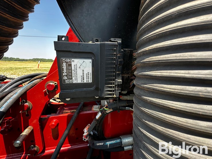 2011-case-ih-1230-image-18