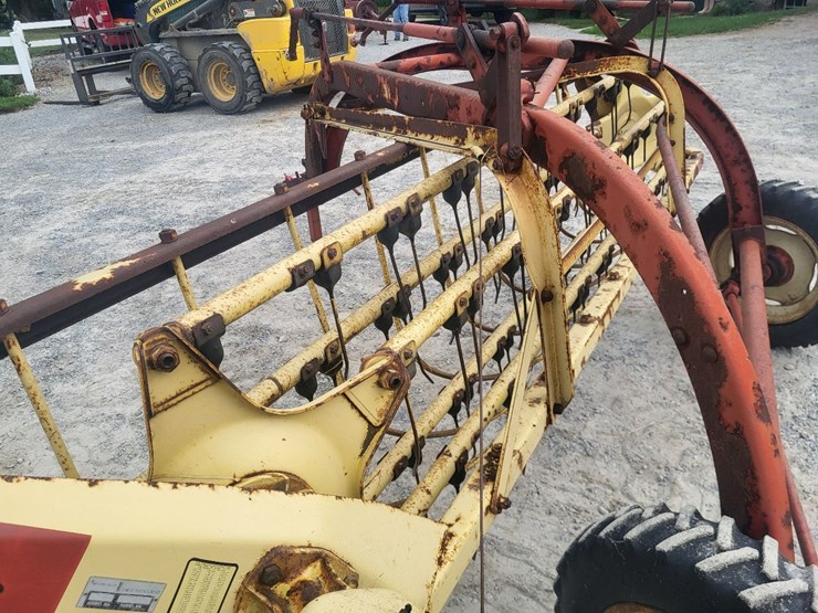 new-holland-256-image-21