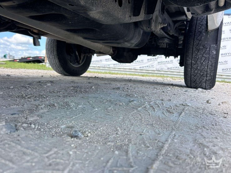 2021-ford-f150-image-24