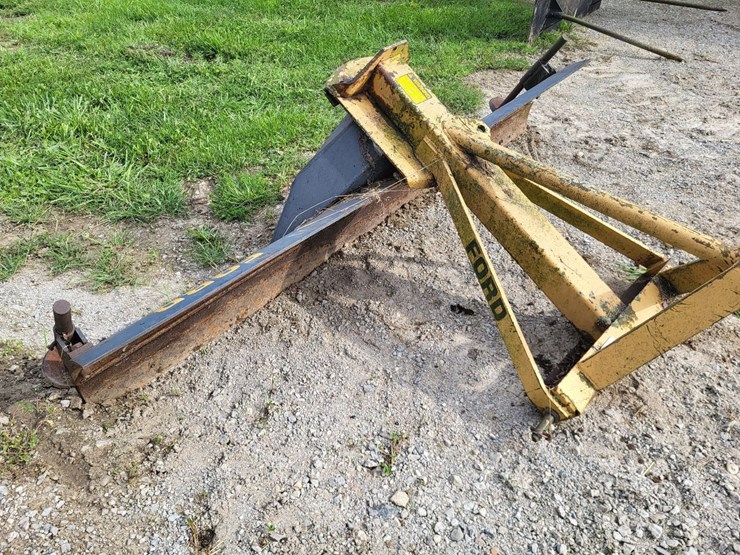 ford-3pt-hitch-grader-blade-image-11