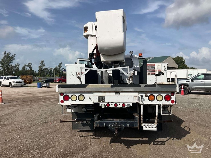 2013-international-durastar-4300-image-23