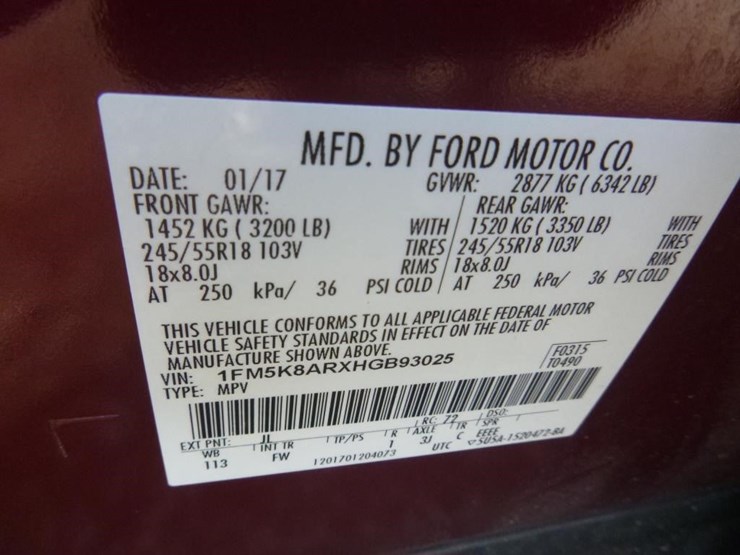 2017-ford-explorer-image-16