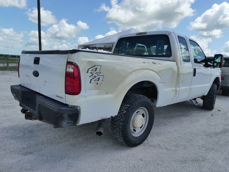 2012-ford-f250-xl-image-4