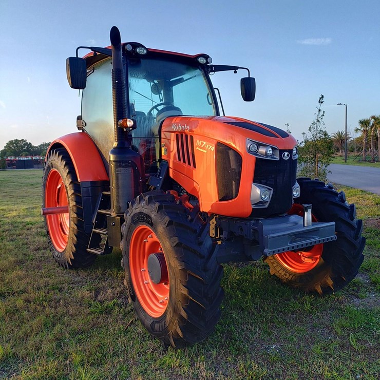 2023 KUBOTA M7-174