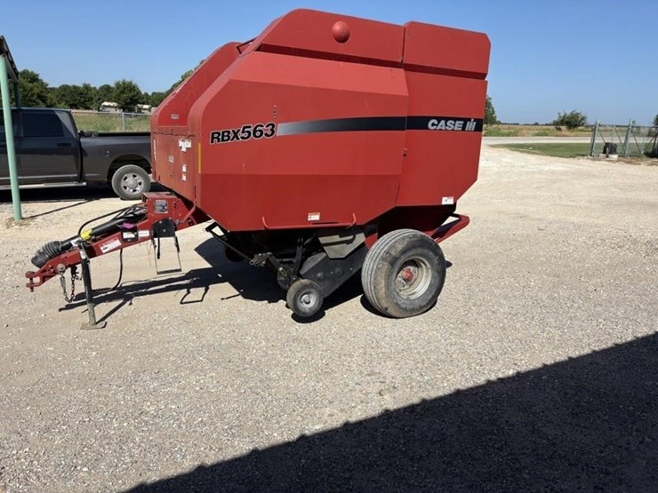 2007-case-ih-rbx563-image-2