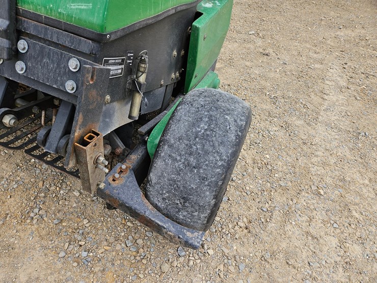 800-john-deere-800-image-11
