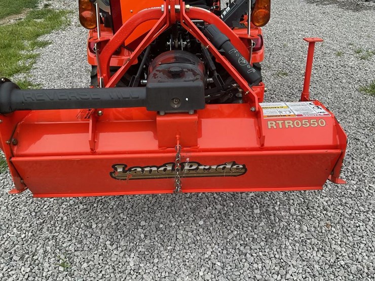 kubota---2023-4wd-compact-tractor-image-3