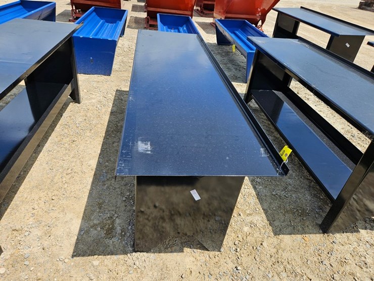 #194-•-2026-kit-container-90"-work-bench-image-2
