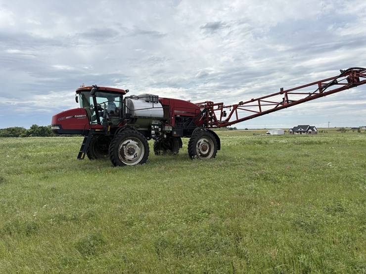 2014-case-ih-patriot-4430-image-3