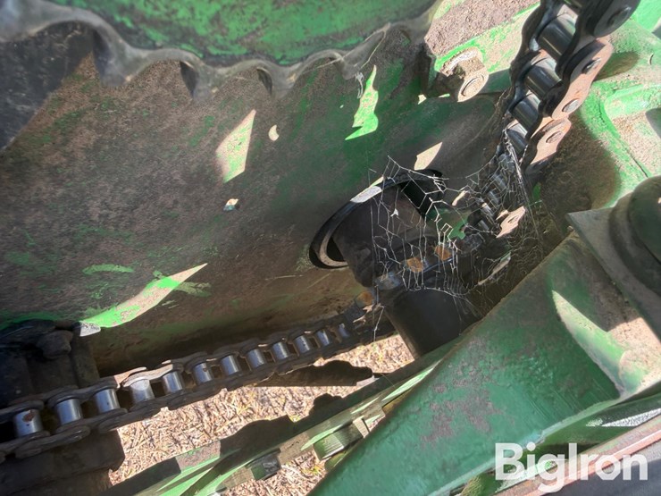 john-deere-630f-image-14