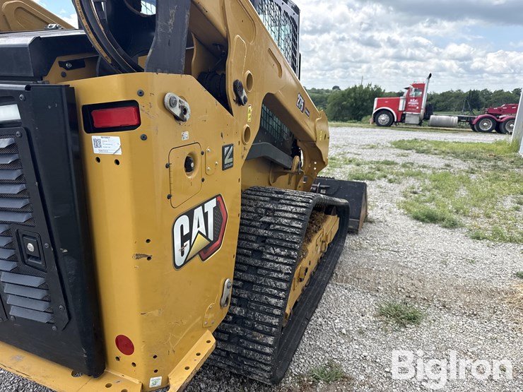 2025-caterpillar-275-image-15