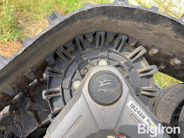 camoplast-tatou-utv-4s-utv-tracks-image-12