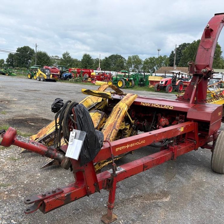 NEW HOLLAND 782