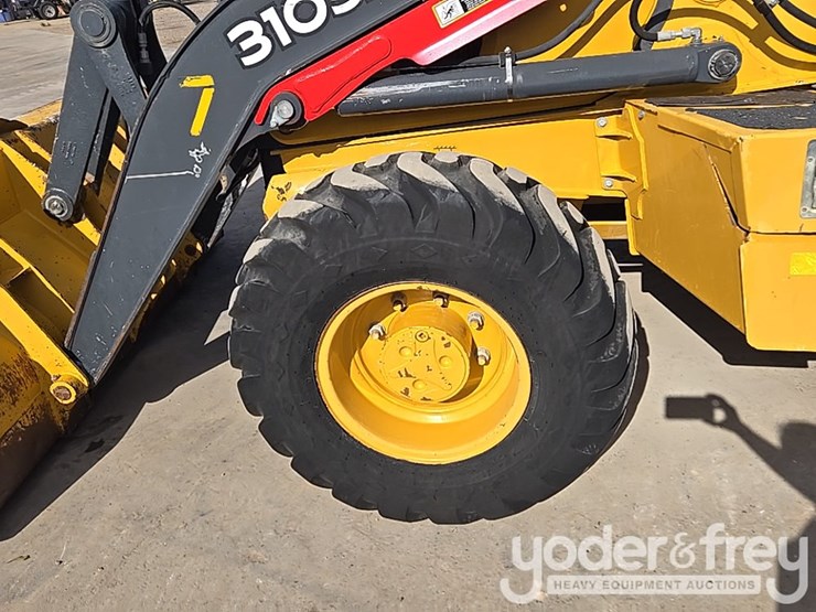 2019-deere-310sl-image-9