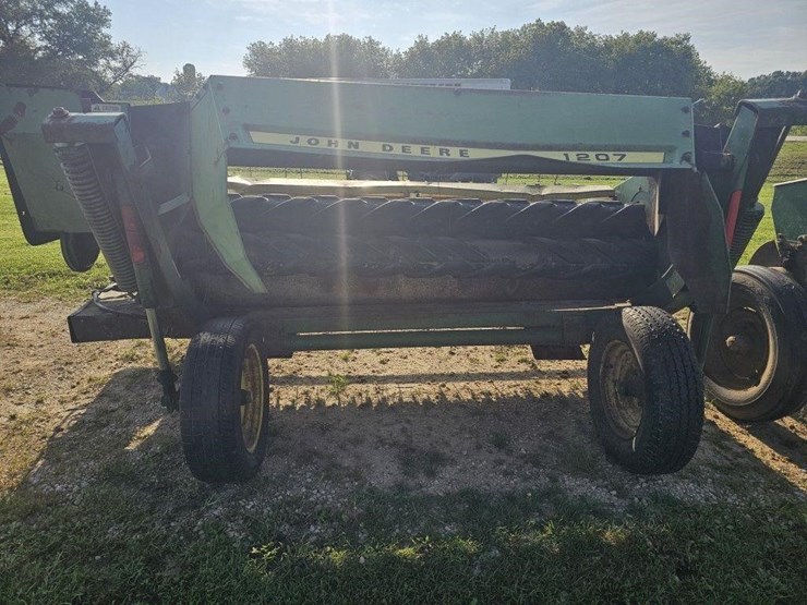 john-deere-1207-image-4