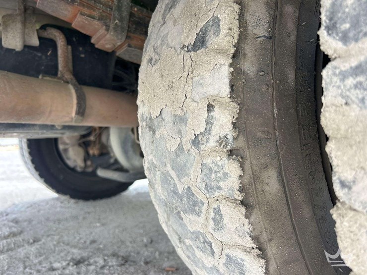2017-ford-f550-image-30