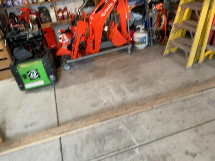 kubota---2023-4wd-compact-tractor-image-6