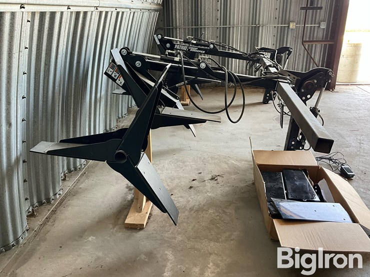 john-deere-606c-image-4