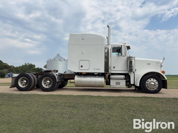 2000-peterbilt-378-image-4
