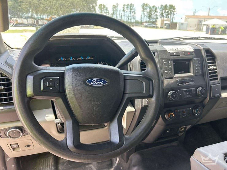 2017-ford-f150-image-13