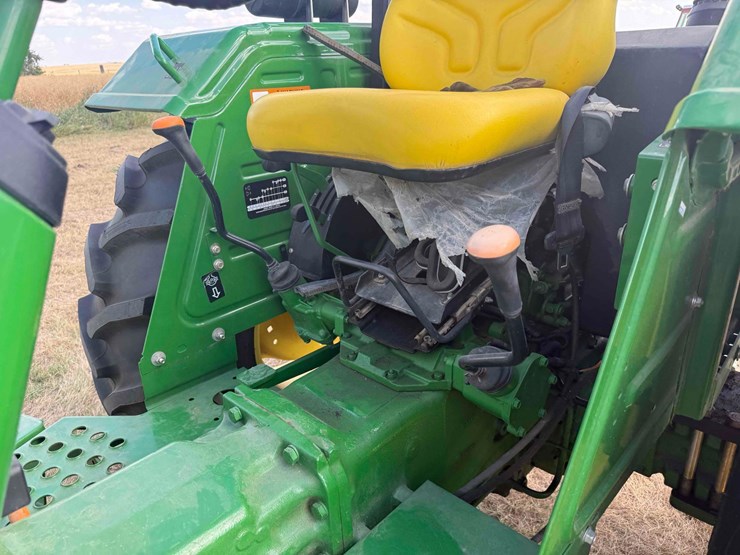 john-deere-5075e-image-10