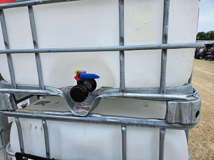 #189-•-2---plastic-tanks-image-5