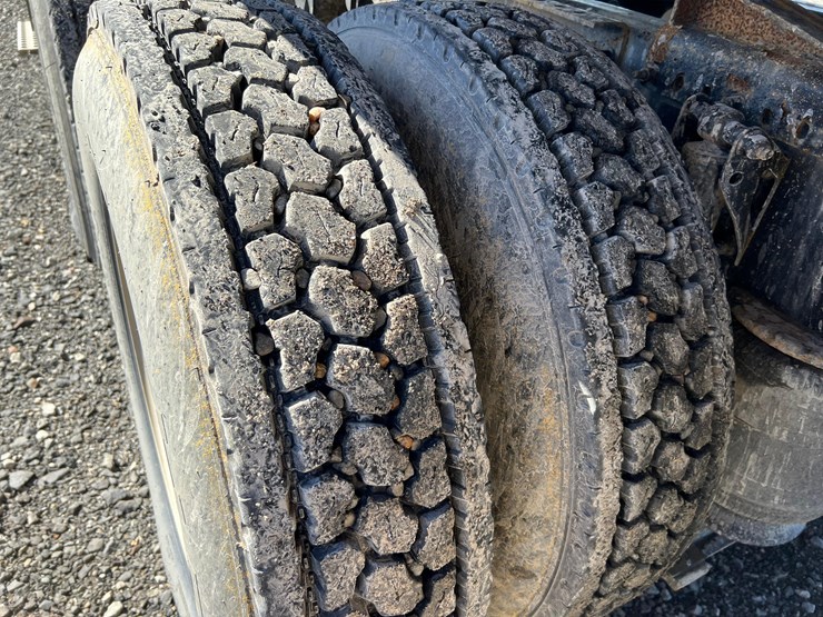 volvo-vnl-image-57