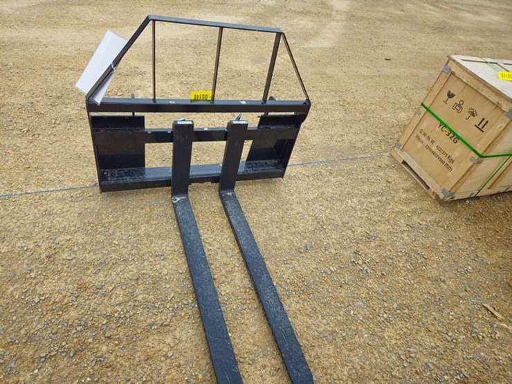 #213-•-2026-mower-king-sa-48"-pallet-fork-image-7