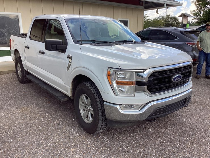 f--150-xlt-4wd-image-3