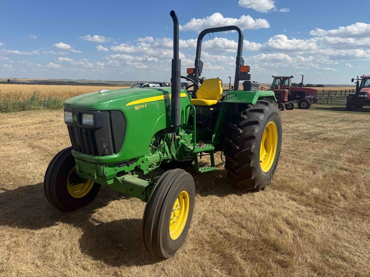 john-deere-5075e-image-7