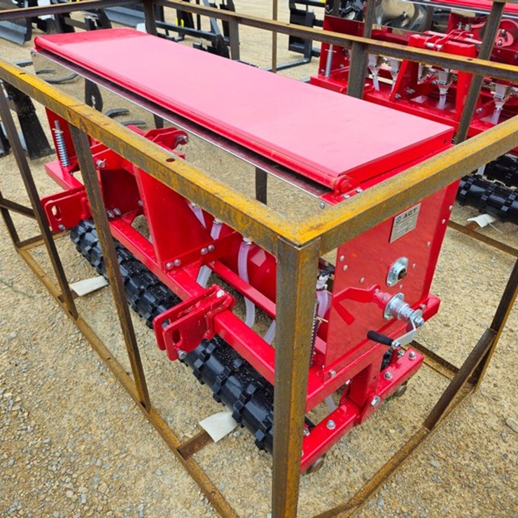 #214 • 2026 AGT STSD10 Seeder