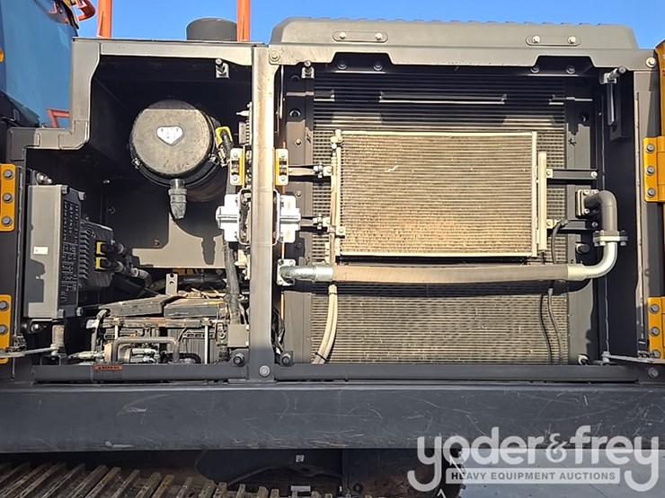 2020-volvo-ec300el-image-30